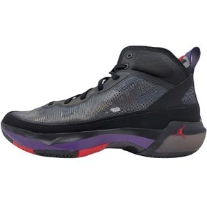 Nike NWOT Jordan AJ 37 - Men's
Color: Purple/Black/Red. SIZE 10.